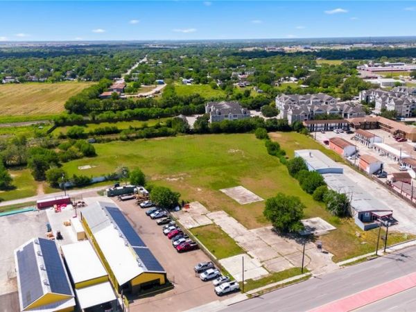 3105 Houston Highway , Victoria, TX 77901