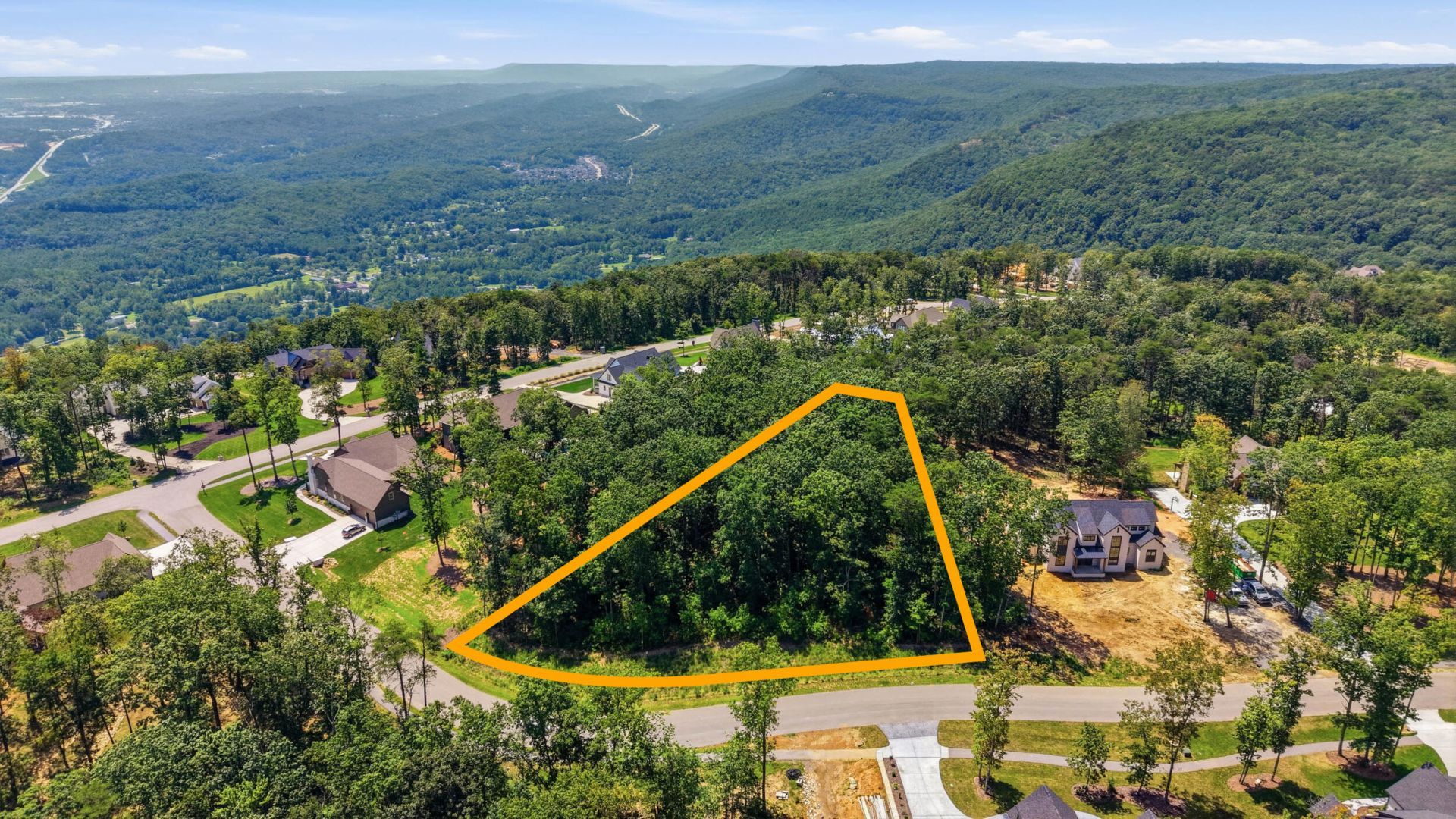 1402 Bent Hickory Road, Signal Mountain, TN 37377 Main Photo