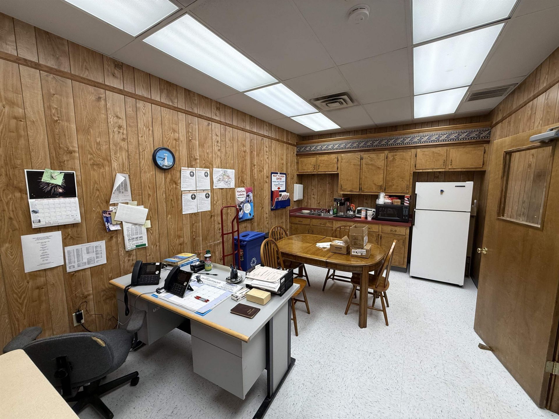 202 E Broad St.  Photo 14