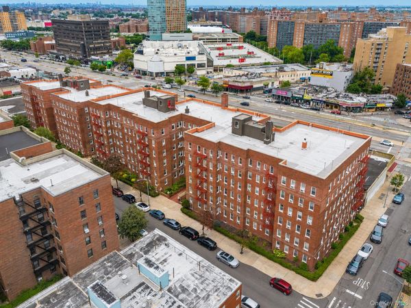 63-109 Saunders Street , Unit A8, Rego Park, NY 11374