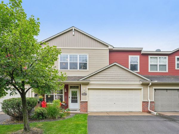 15588 Emerald Drive N, Unit 6, Hugo, MN 55038