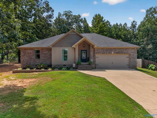 140 Windy Hill Road, Rainbow City, AL 35906