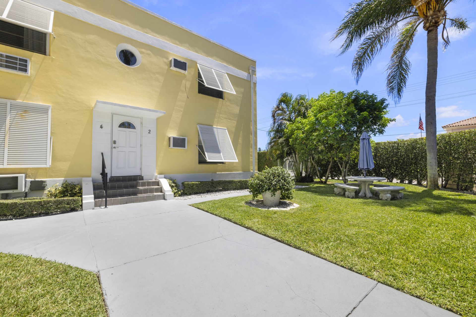 172 N County Road, Unit 2, Palm Beach, FL 33480 Photo