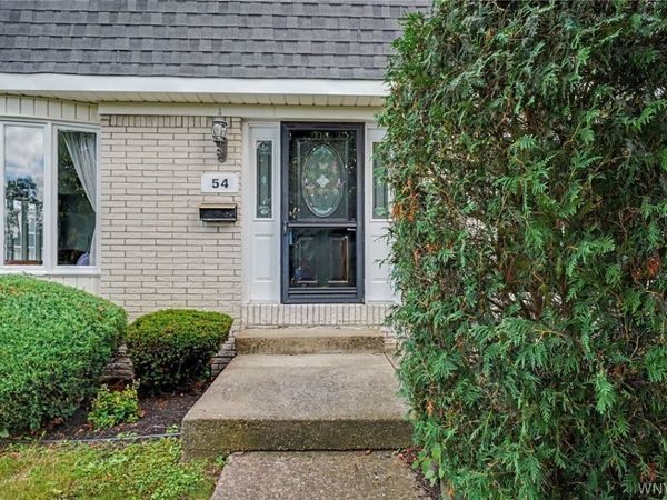 54 Harrogate, Buffalo, NY 14221