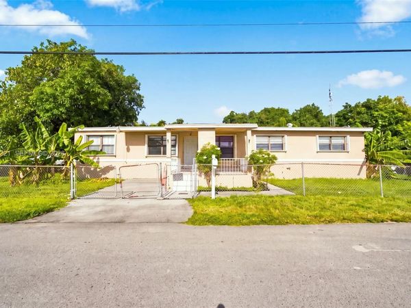 9300 NW 32nd Ct , Unit 9300, Miami, FL 33147