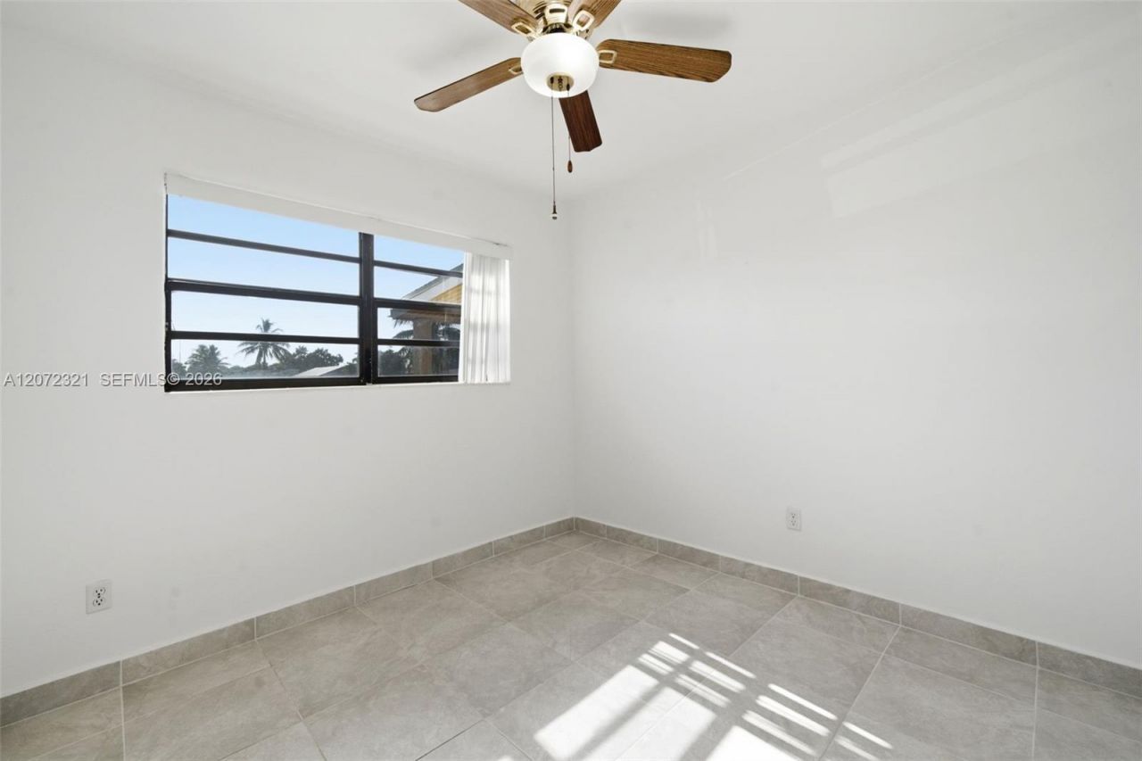 9300 NW 32nd Ct , Unit 9300, Miami, FL 33147 Photo