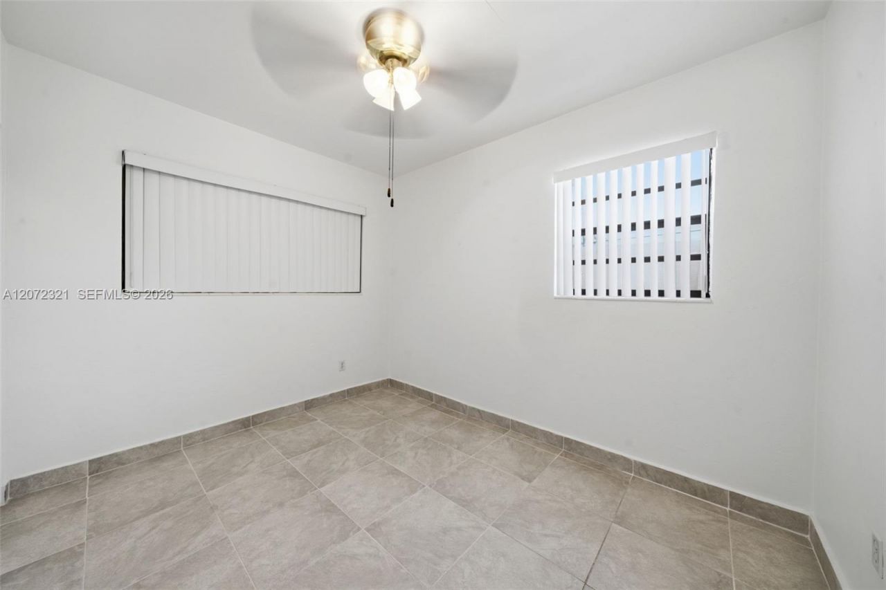 9300 NW 32nd Ct , Unit 9300, Miami, FL 33147 Photo