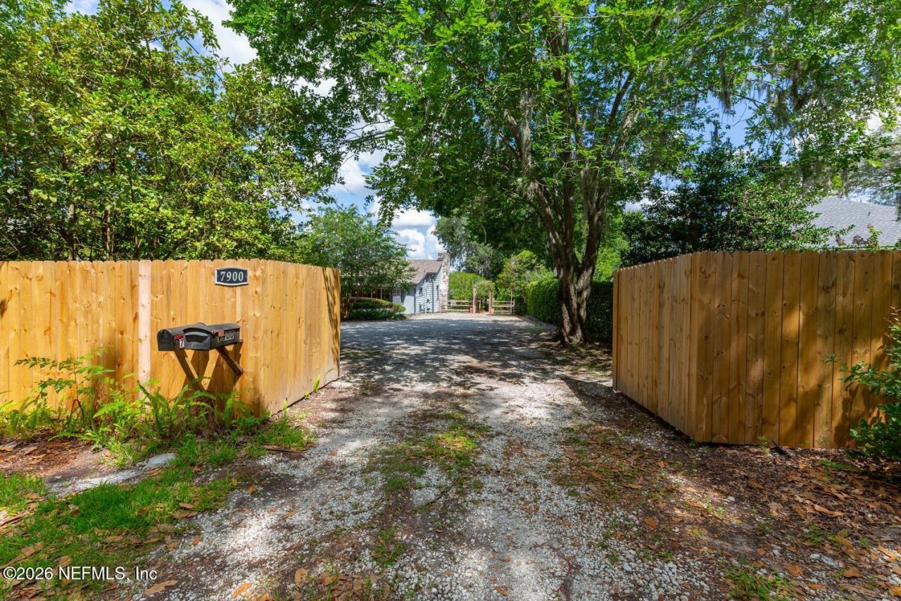 7900 Concord Boulevard W, Jacksonville, FL 32208 Photo