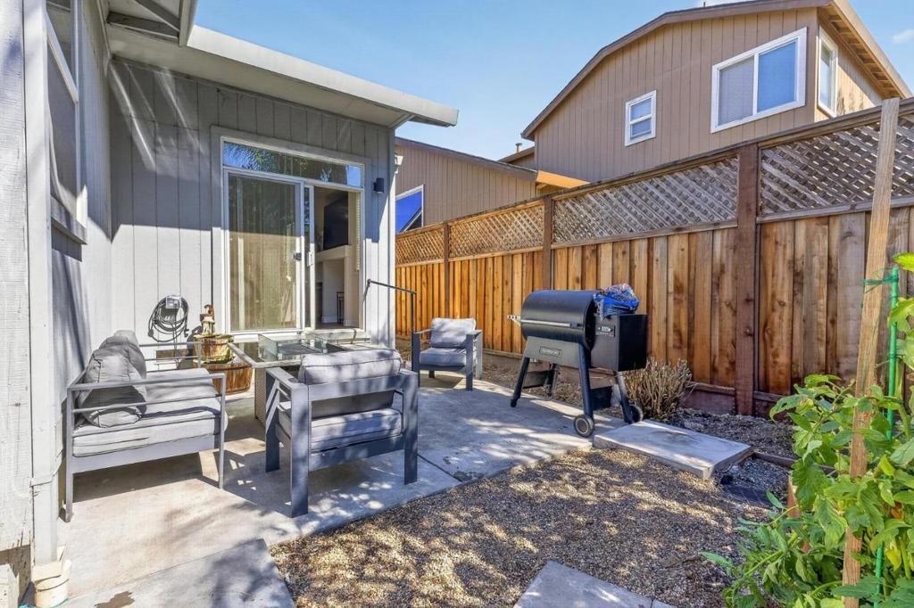 8039 Leno Drive, Windsor, CA 95492 Main Photo