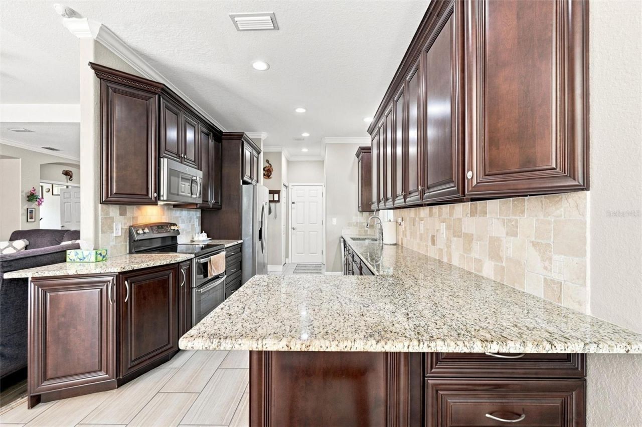 7707 33rd Street E, Sarasota, FL 34243 Photo