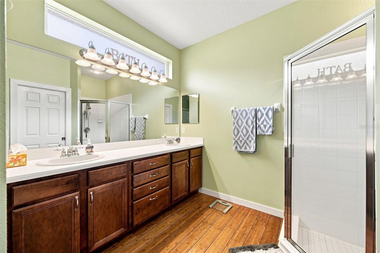 7707 33rd Street E, Sarasota, FL 34243 Photo