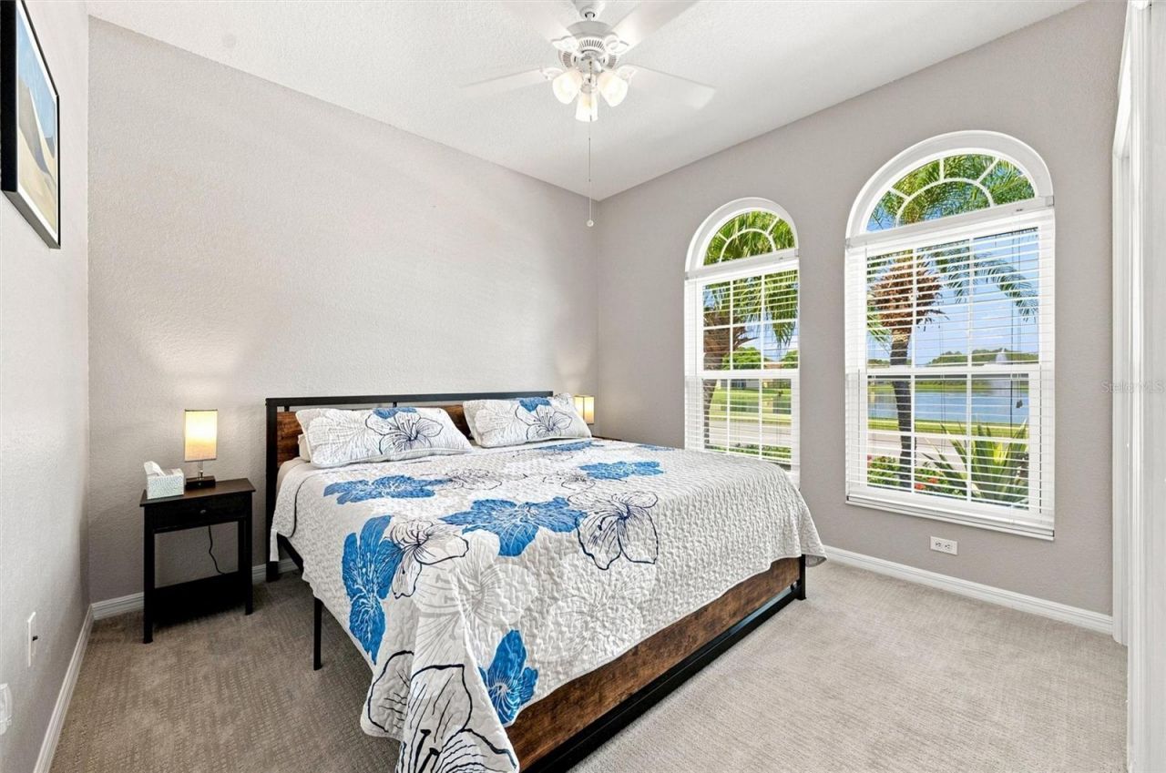 7707 33rd Street E, Sarasota, FL 34243 Photo