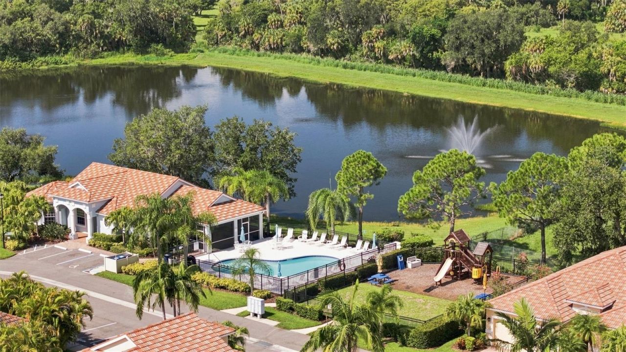 7707 33rd Street E, Sarasota, FL 34243 Photo