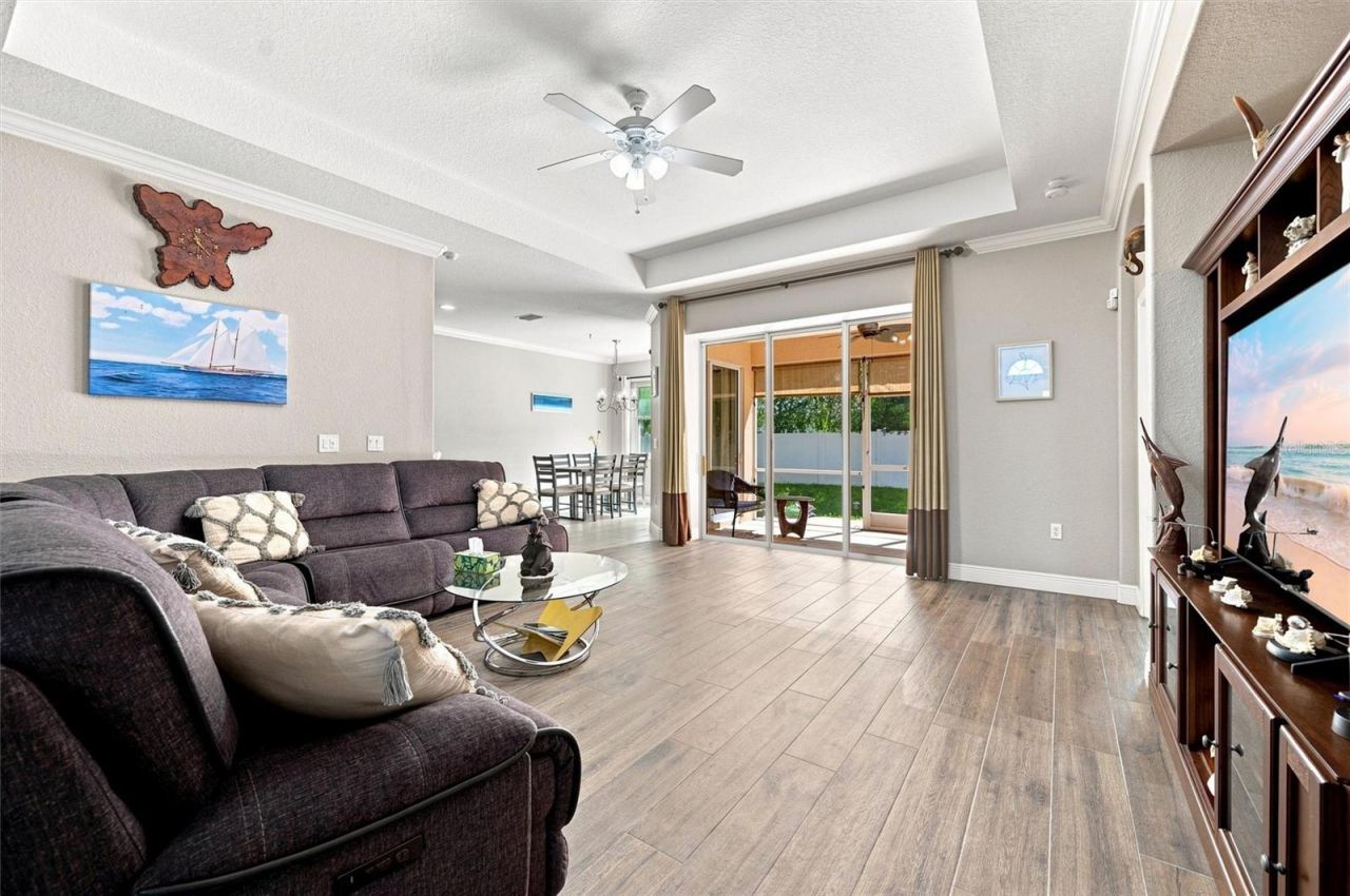 7707 33rd Street E, Sarasota, FL 34243 Photo