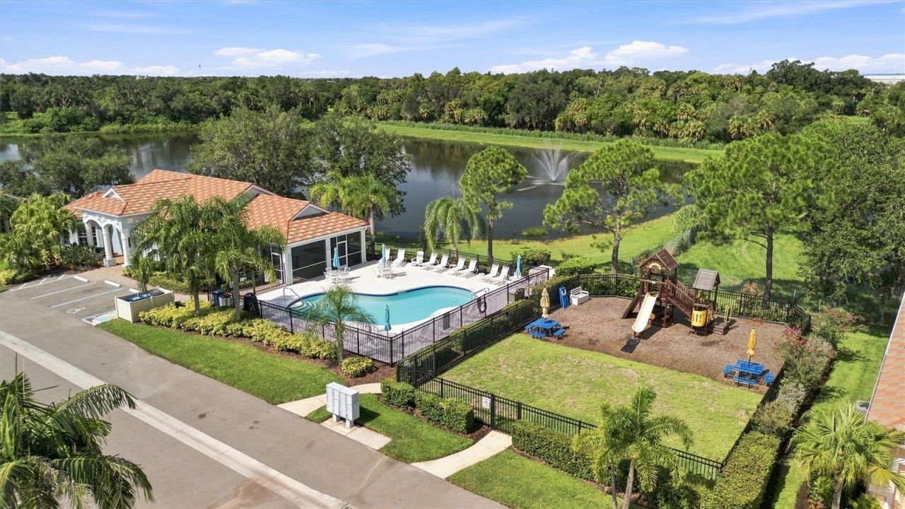 7707 33rd Street E, Sarasota, FL 34243 Photo