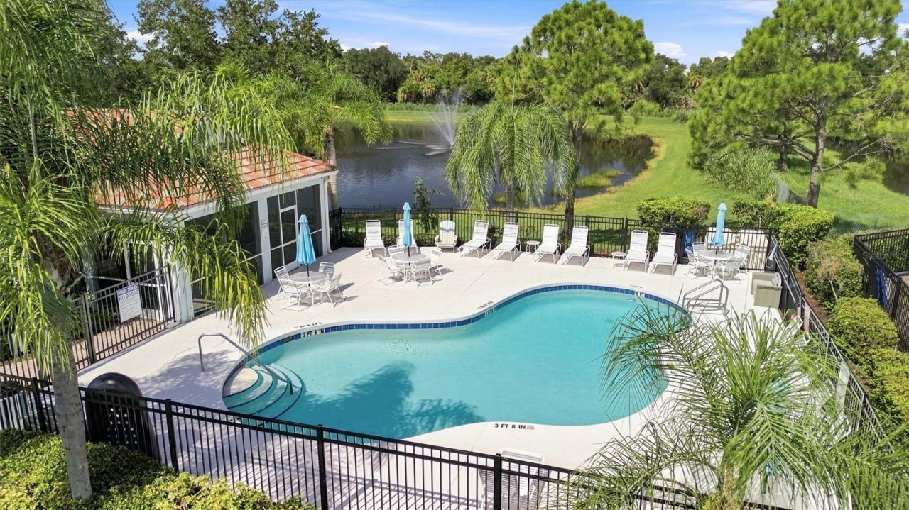 7707 33rd Street E, Sarasota, FL 34243 Photo
