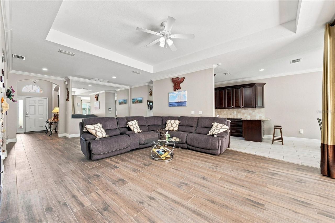 7707 33rd Street E, Sarasota, FL 34243 Photo