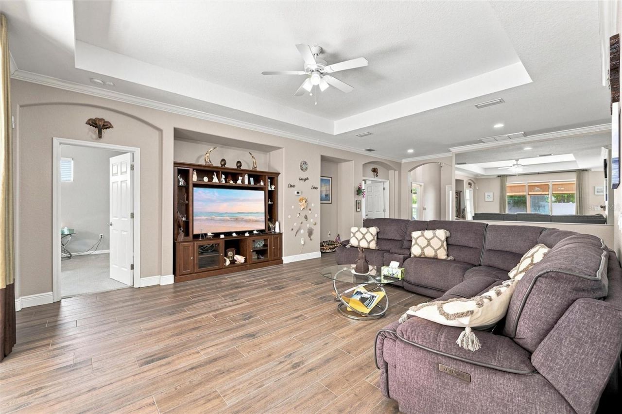 7707 33rd Street E, Sarasota, FL 34243 Photo
