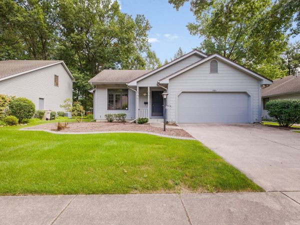 1984 Creekbank Lane, South Bend, IN 46635