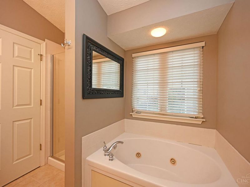 7207 Ivy Way, Newtown, OH 45244 Photo 32