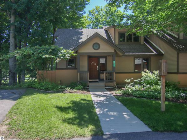 7407 Mountainside Drive, Thompsonville, MI 49683