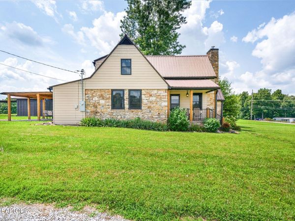 1502 Pigeon Ridge Rd, Crossville, TN 38555