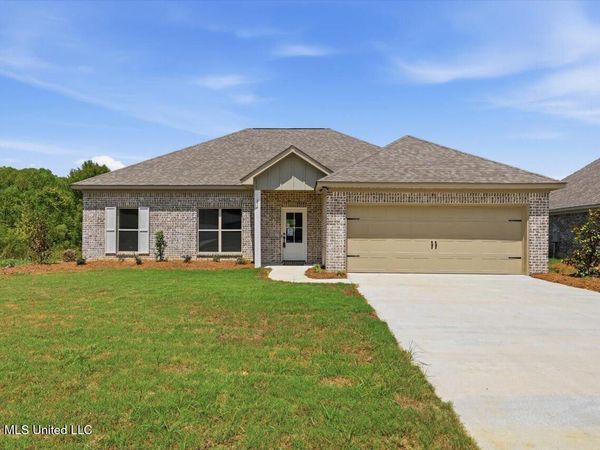114 Newport Drive, Canton, MS 39046