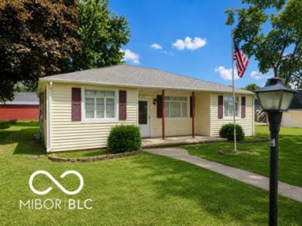 207 N 4th Street N, Elwood, IN 46036
