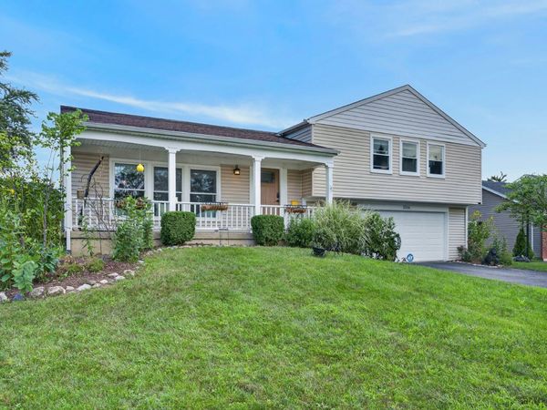 1334 Allison Lane , Schaumburg, IL 60194