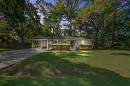 1715 Houghton Drive photo 4