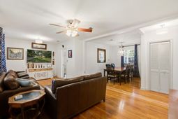 1715 Houghton Drive photo 4