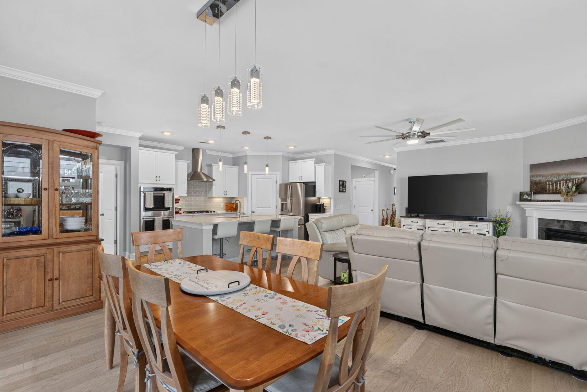 216 Shortmarsh Street Photo 13