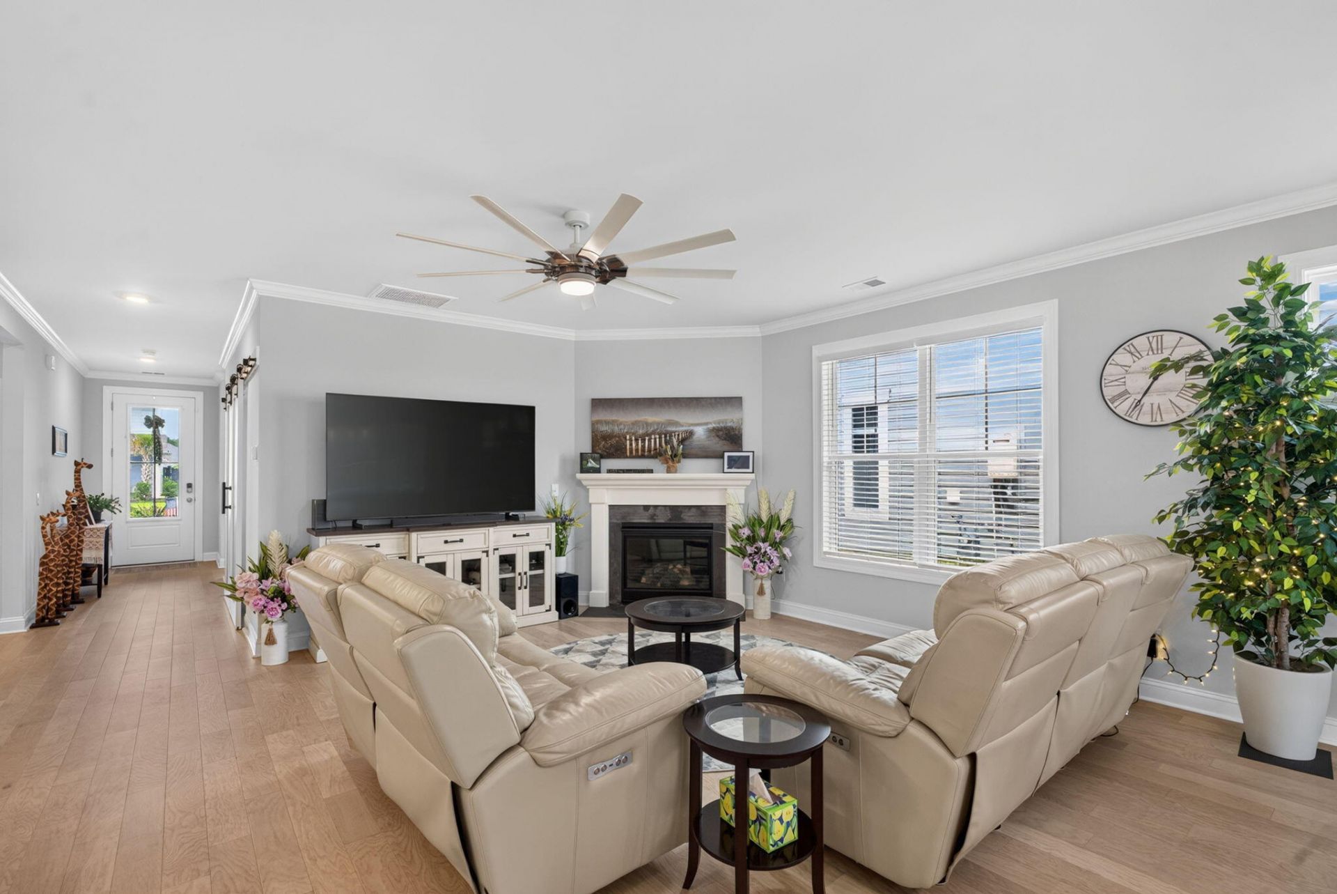 216 Shortmarsh Street Photo 14