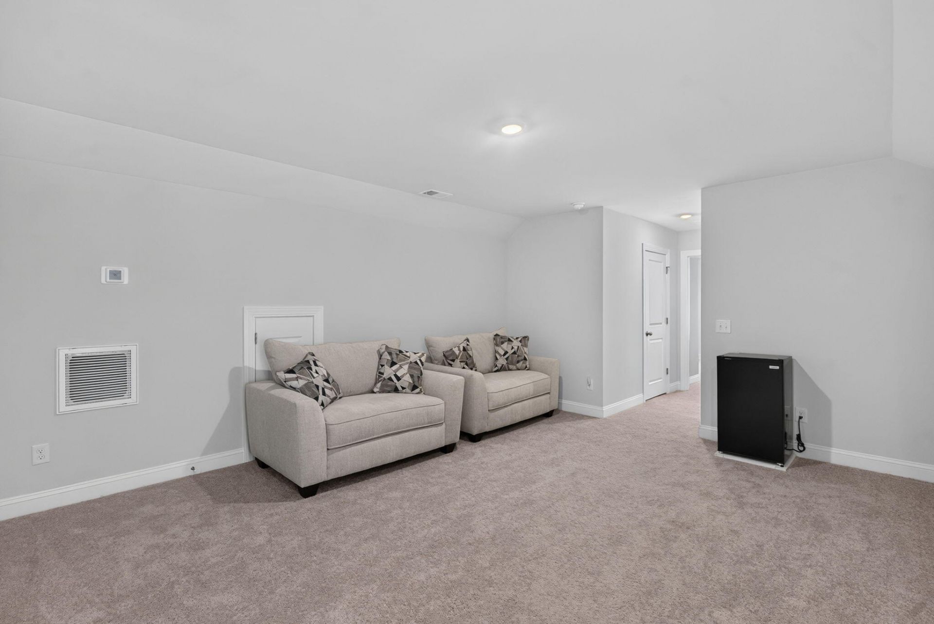216 Shortmarsh Street Photo 25