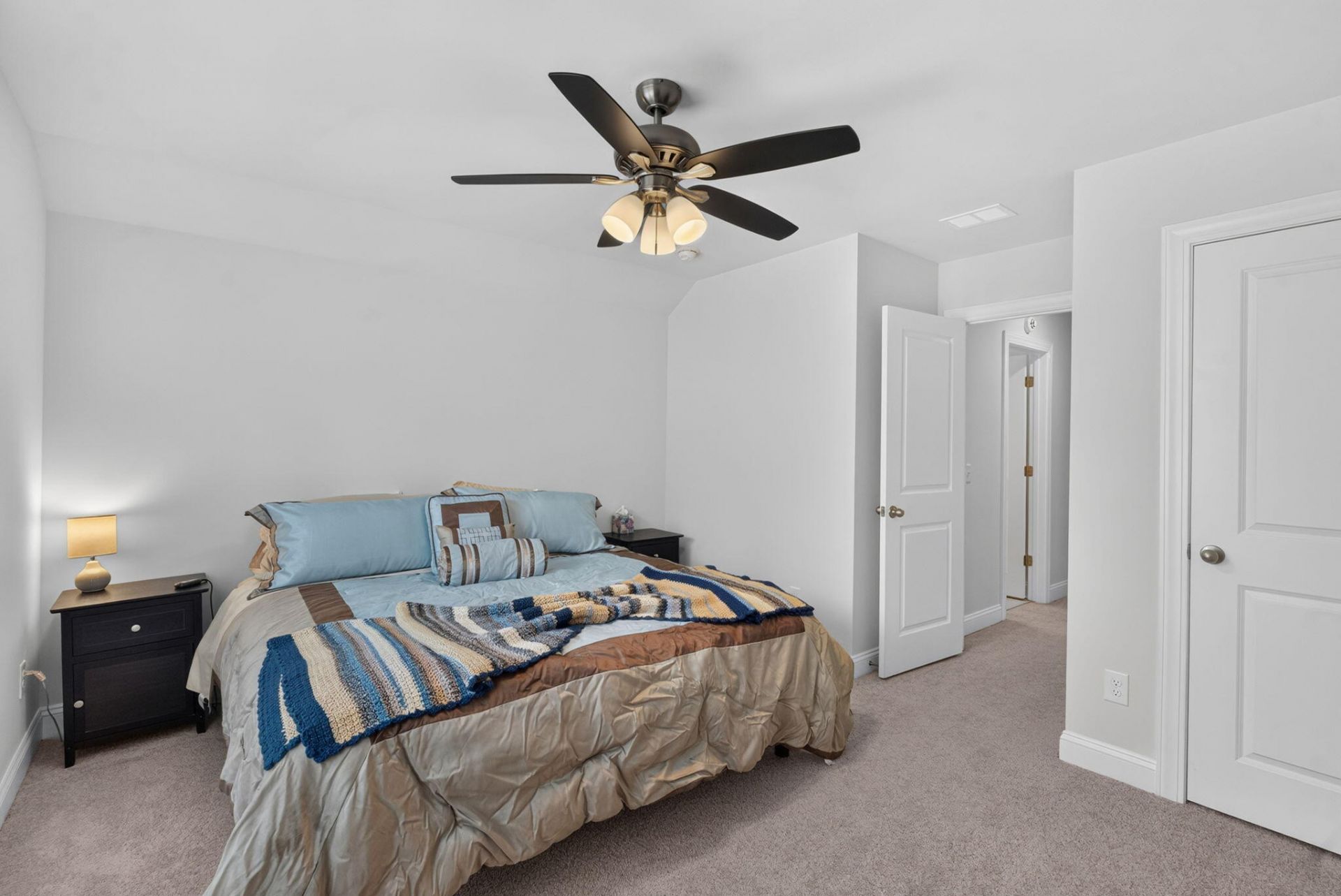 216 Shortmarsh Street Photo 27