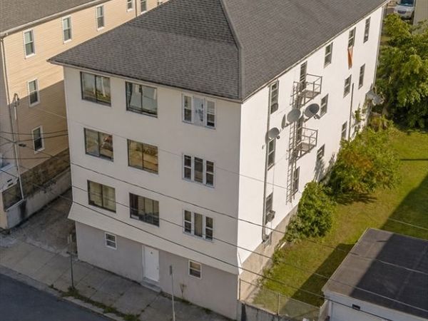 72 Pitman Street, Unit 3R, Fall River, MA 02723