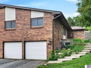 4607 Grassridge Road, Lincoln, NE 68512