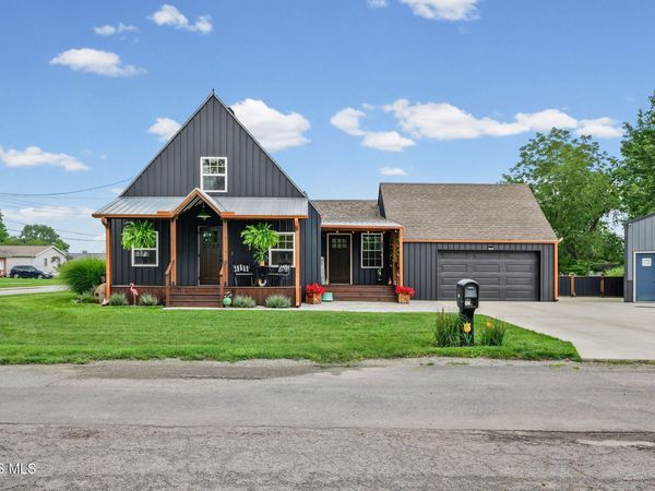1600 Logan Avenue , Findlay, OH 45840