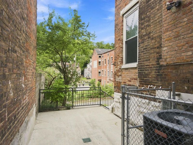 2281 Loth Street, Cincinnati, OH 45219 Photo 26