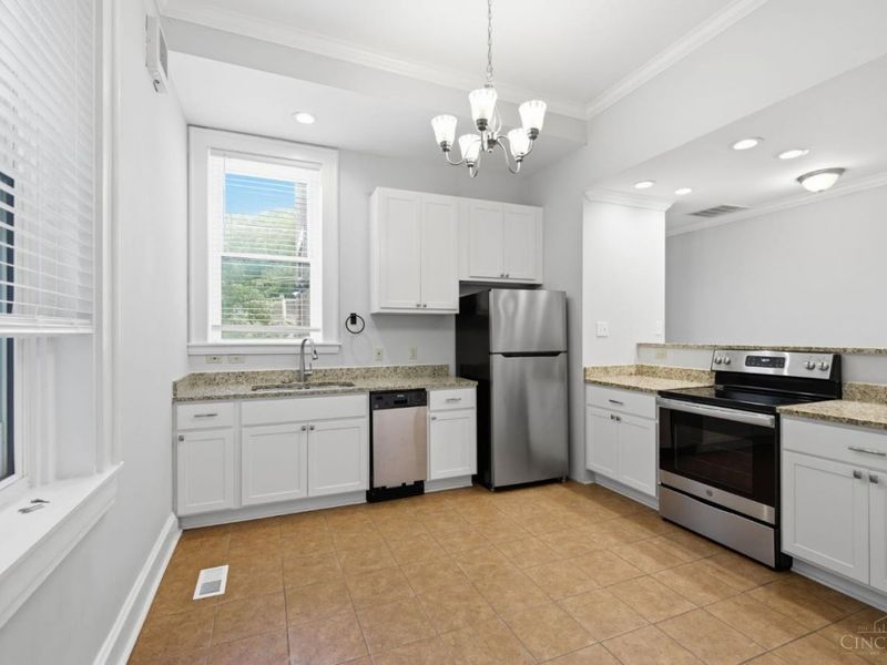 2281 Loth Street, Cincinnati, OH 45219 Photo 8