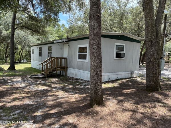 932 S COUNTY RD 21, Hawthorne, FL 32640