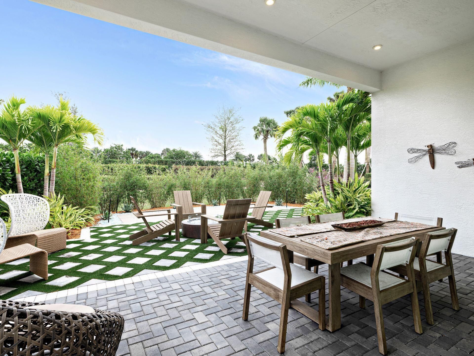 13558 SE Grovewood Drive, Port Saint Lucie, FL 34984 Photo