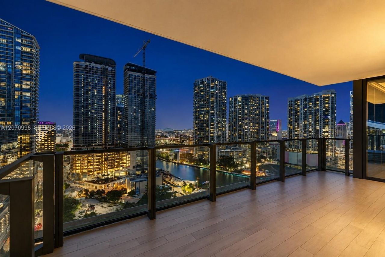 68 SE 6th St, Unit 1702, Miami, FL 33131 Photo