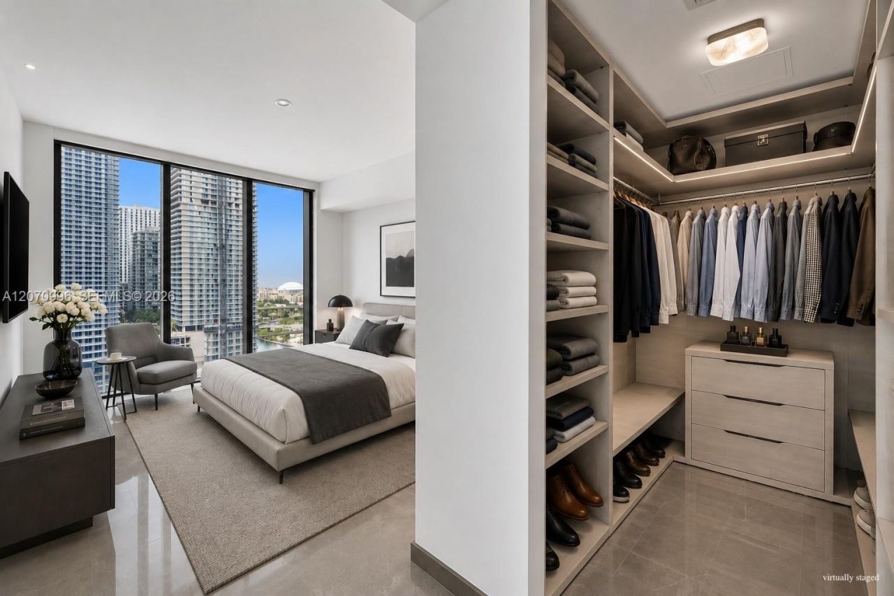 68 SE 6th St, Unit 1702, Miami, FL 33131 Photo