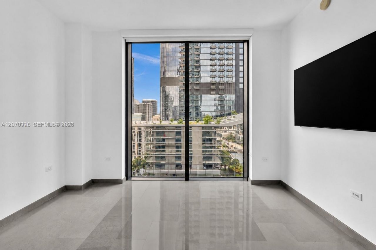 68 SE 6th St, Unit 1702, Miami, FL 33131 Photo