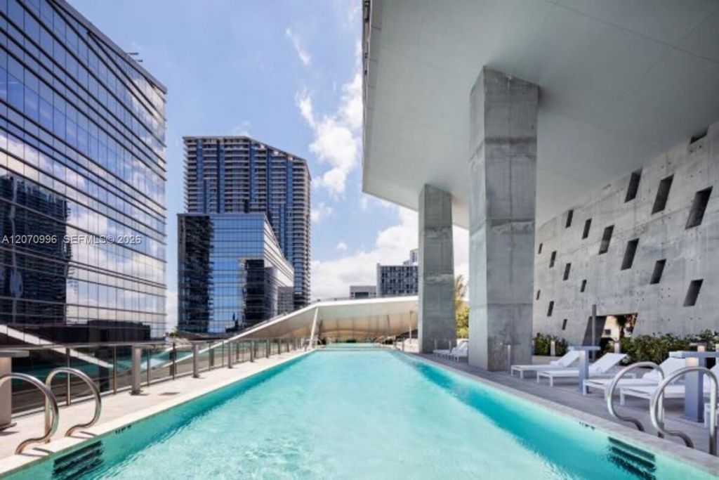 68 SE 6th St, Unit 1702, Miami, FL 33131 Photo