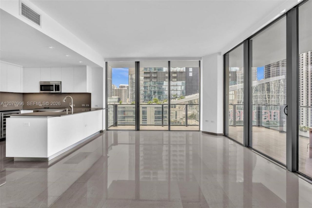 68 SE 6th St, Unit 1702, Miami, FL 33131 Photo