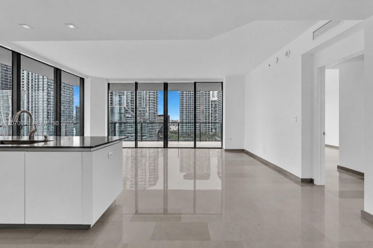 68 SE 6th St, Unit 1702, Miami, FL 33131 Photo