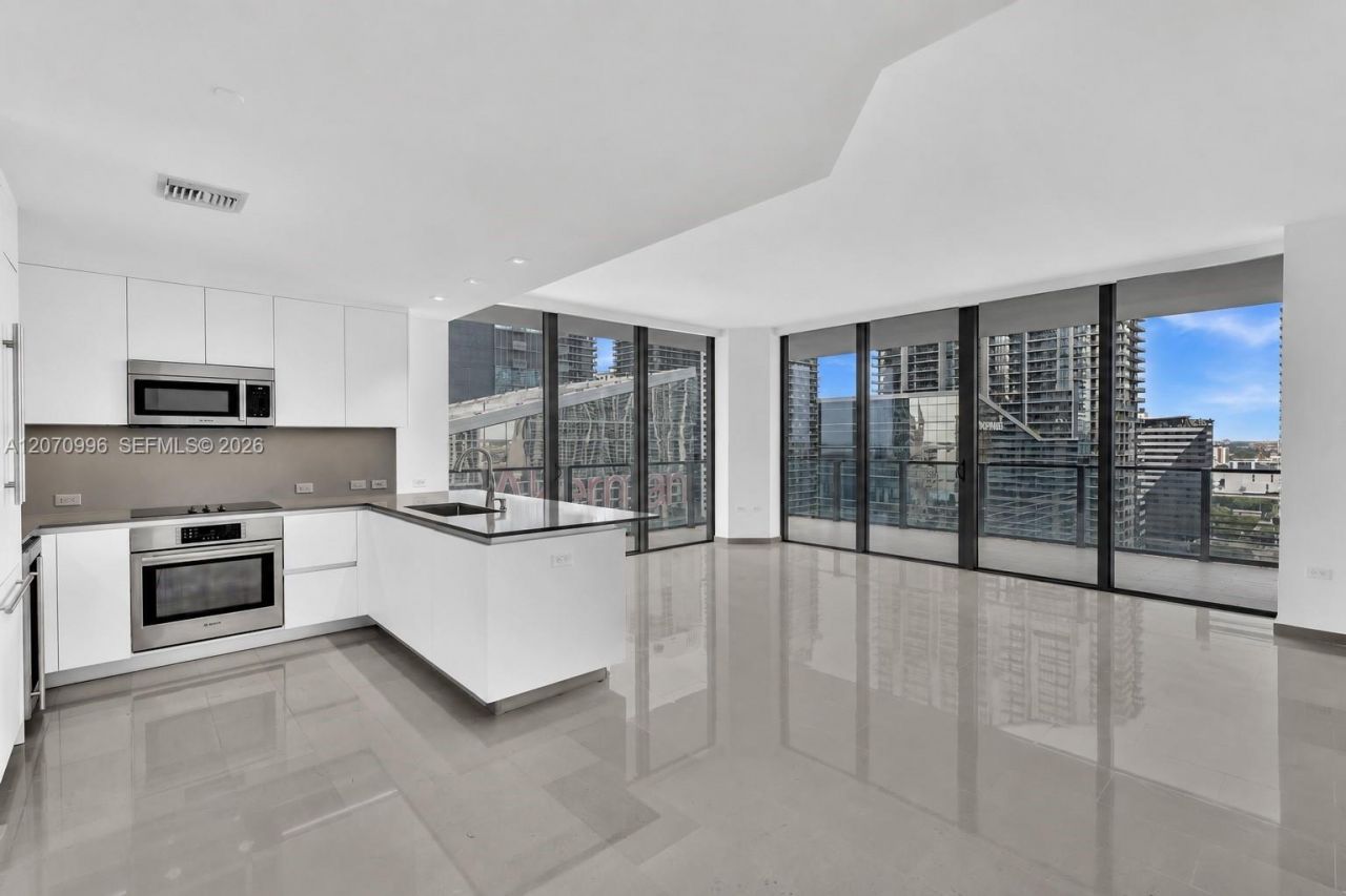68 SE 6th St, Unit 1702, Miami, FL 33131 Photo