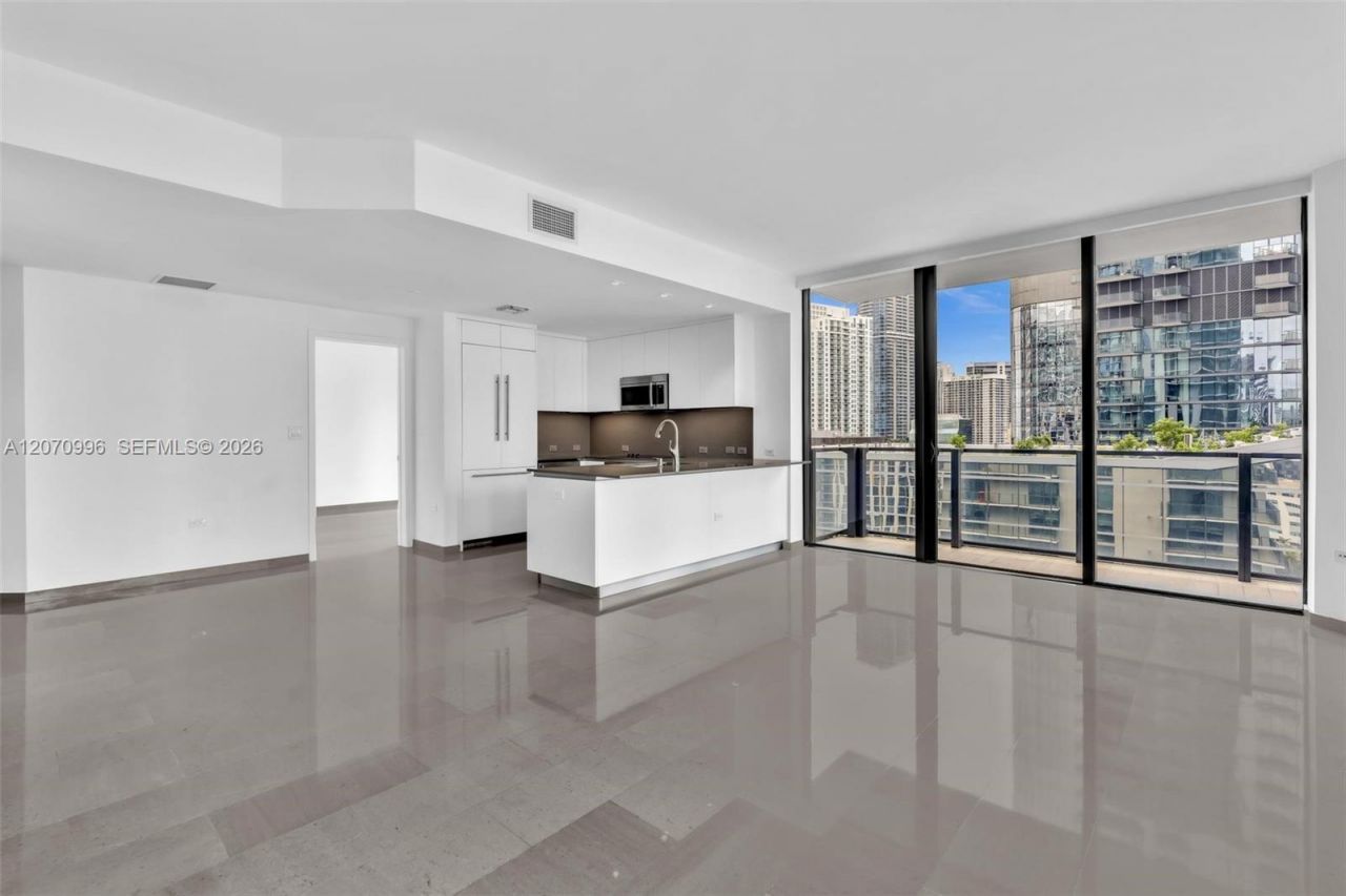 68 SE 6th St, Unit 1702, Miami, FL 33131 Photo